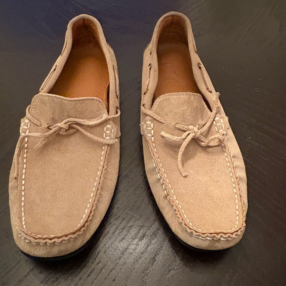 Tan Slip-On Moccasins with Decorative Bow